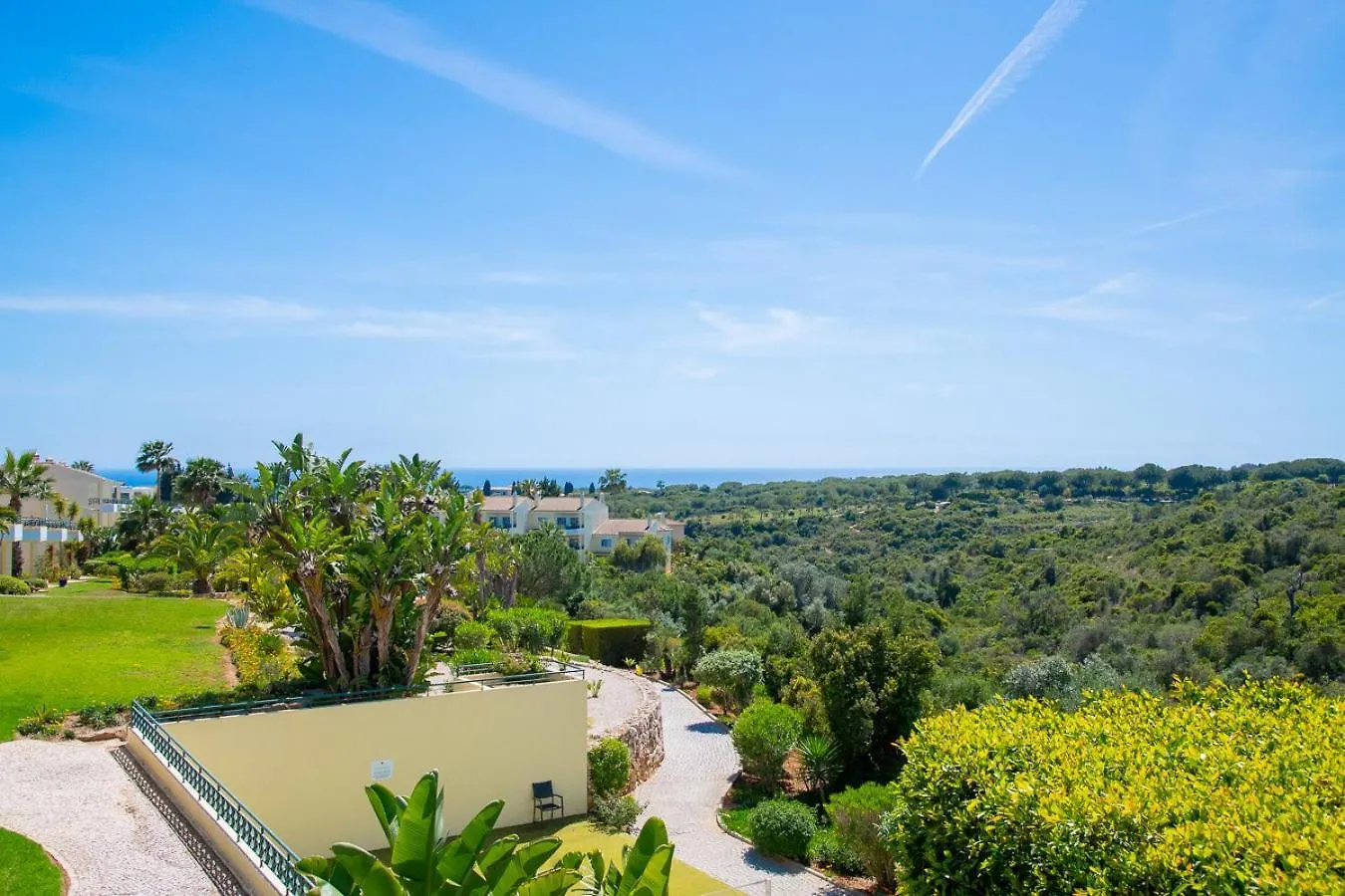 Holiday home 42 Presa Do Moura - Elegant 2-Bedroom Townhouse Carvoeiro  Portugal