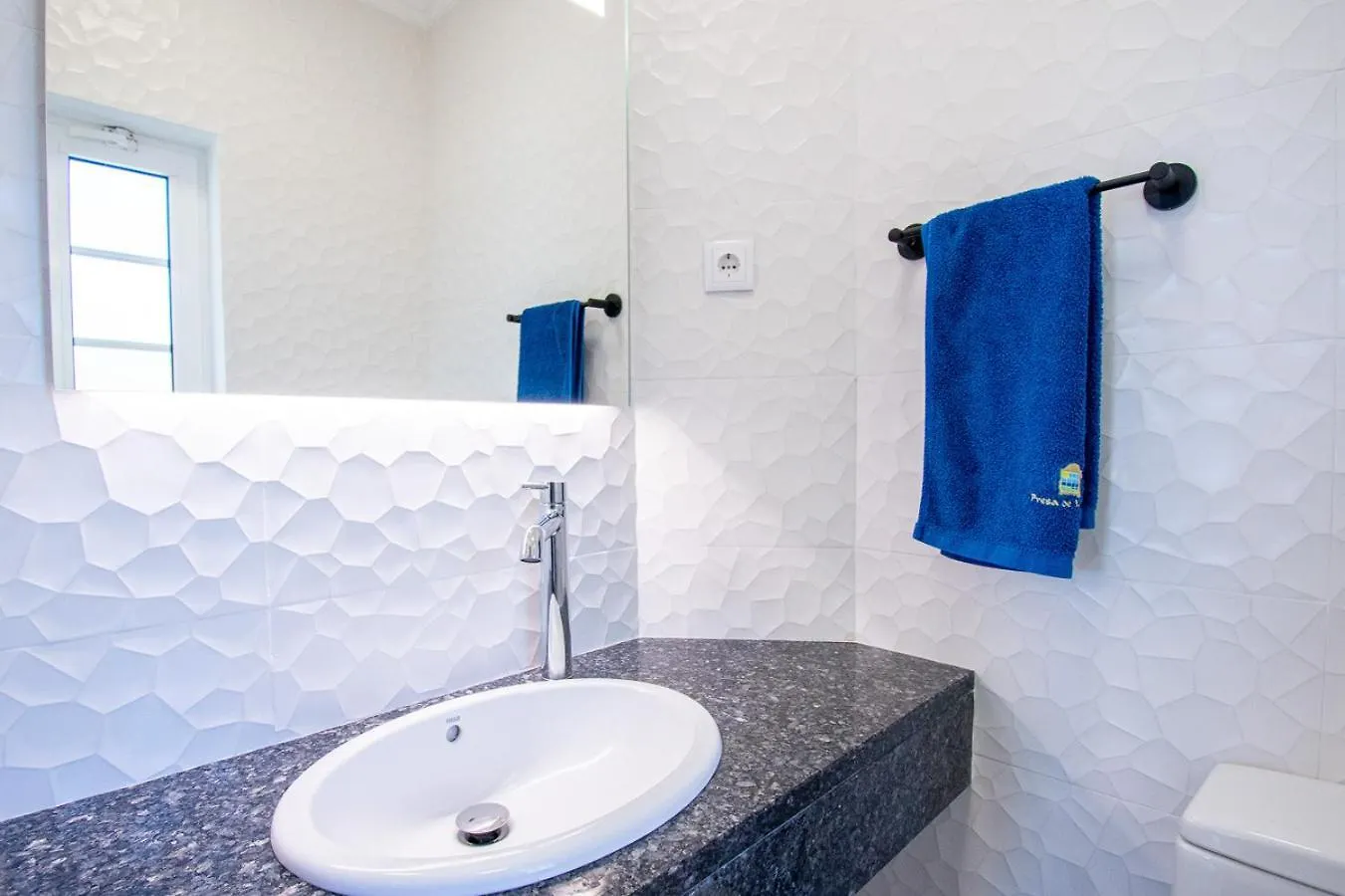 Holiday home 42 Presa Do Moura - Elegant 2-Bedroom Townhouse Carvoeiro  Portugal