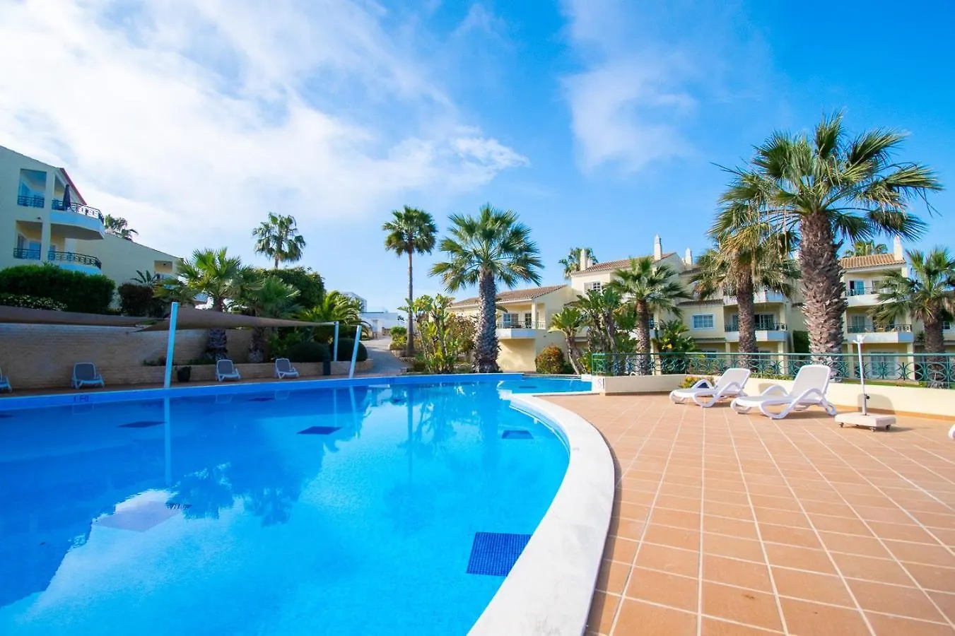 Holiday home 42 Presa Do Moura - Elegant 2-Bedroom Townhouse Carvoeiro