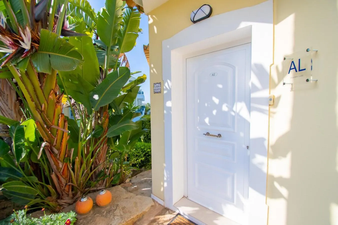 42 Presa Do Moura - Elegant 2-Bedroom Townhouse Carvoeiro  Holiday home Carvoeiro (Lagoa)