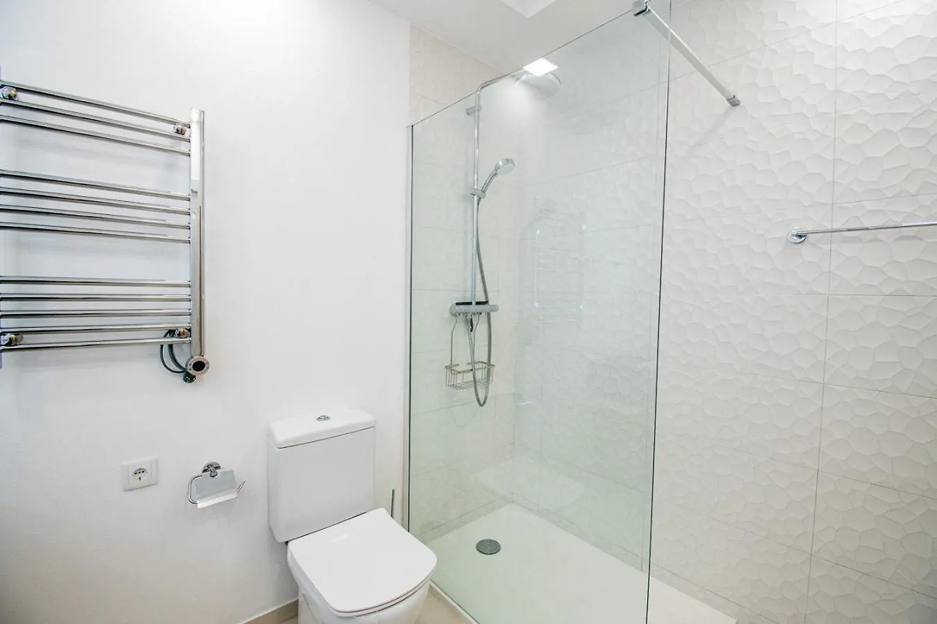 42 Presa Do Moura - Elegant 2-Bedroom Townhouse Carvoeiro  0*, Carvoeiro (Lagoa)